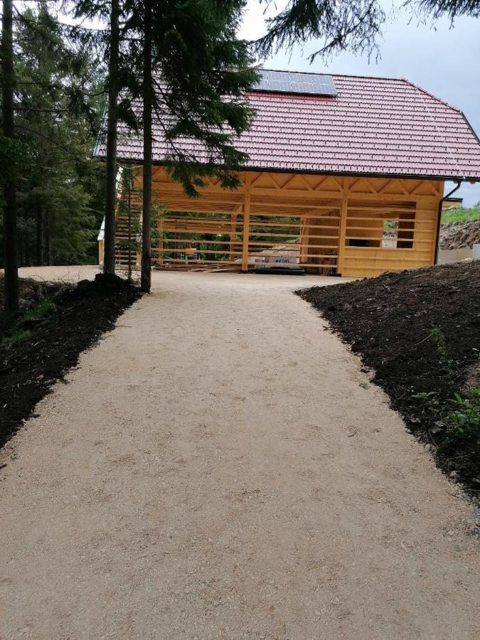 Kamp Beli gaber Hotel Stari Trg pri Lozu Bagian luar foto