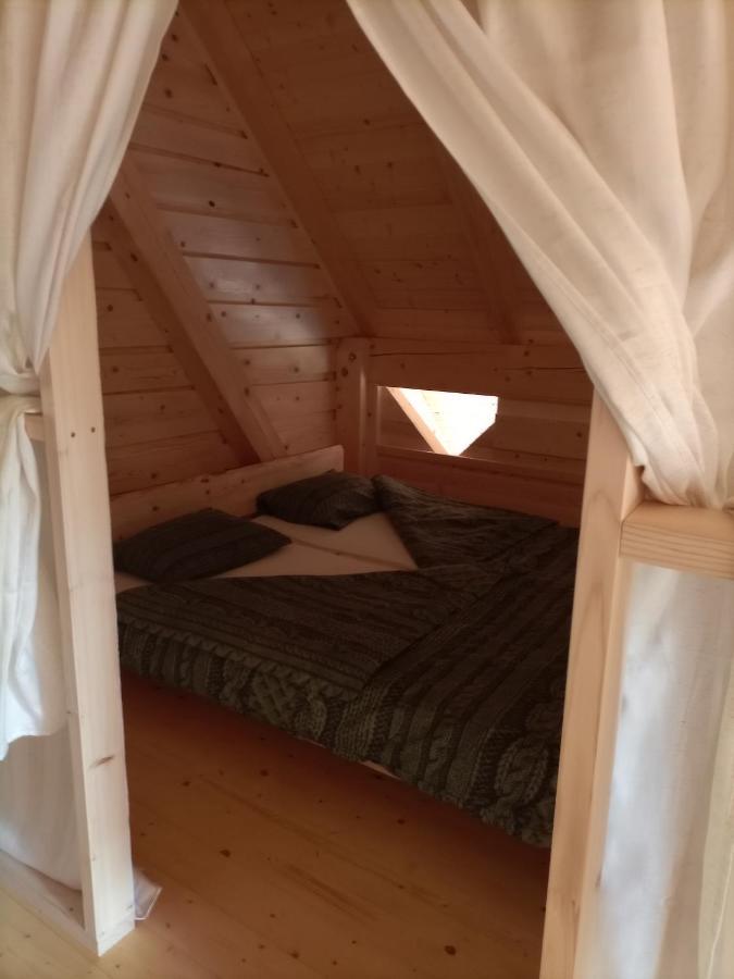 Kamp Beli gaber Hotel Stari Trg pri Lozu Bagian luar foto
