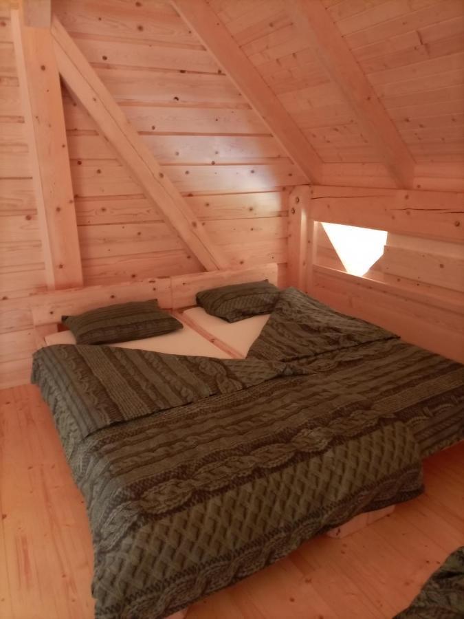 Kamp Beli gaber Hotel Stari Trg pri Lozu Bagian luar foto